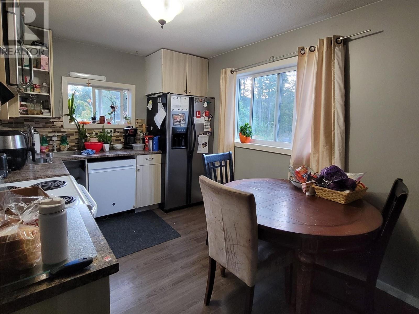 15 LODGE Drive, Clearwater