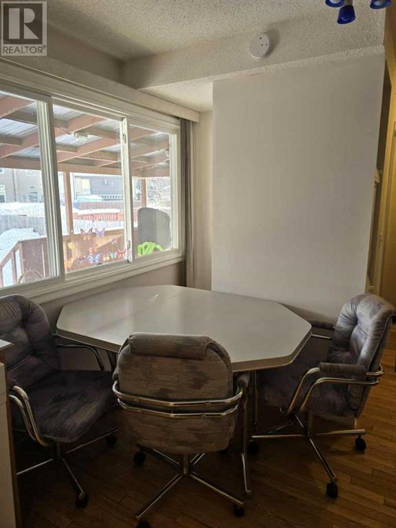Single Family House for Sale in   Street SE Penbrooke Meadows Calgary 