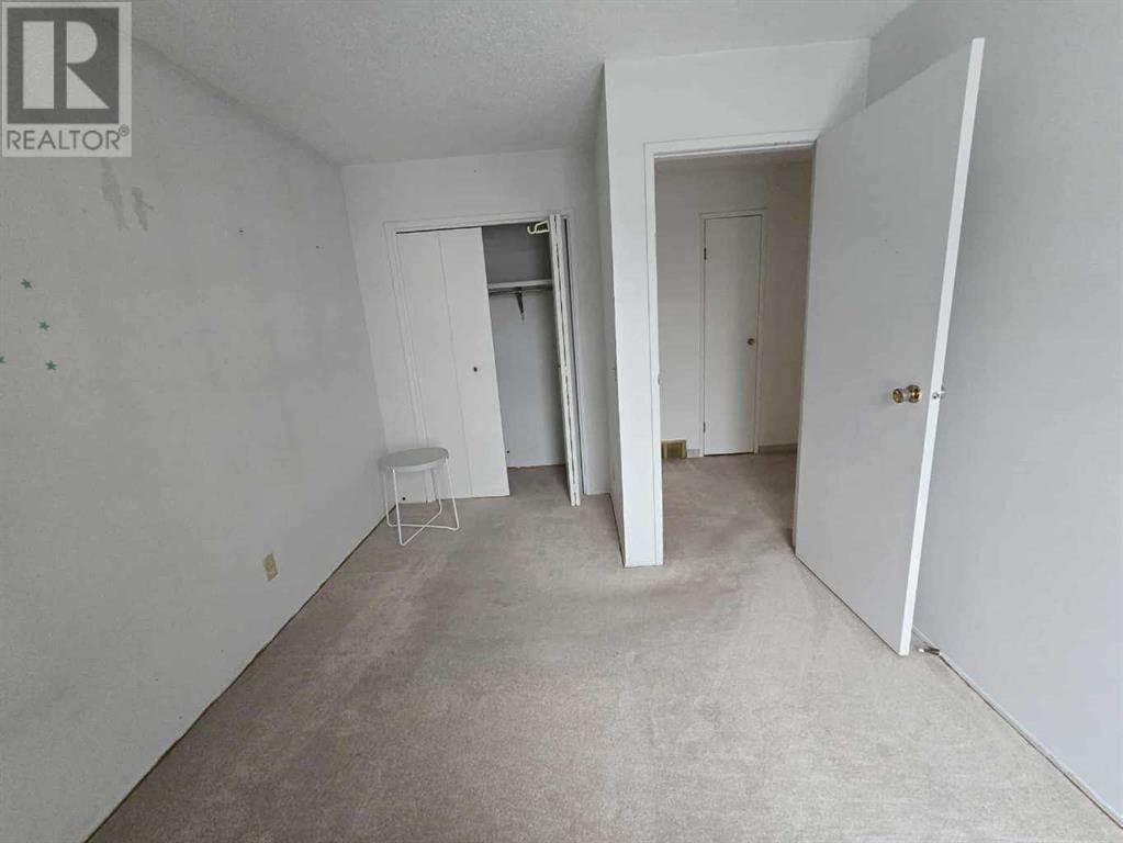 Single Family House for Sale in   Street SE Penbrooke Meadows Calgary 