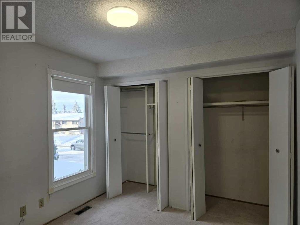 Single Family House for Sale in   Street SE Penbrooke Meadows Calgary 