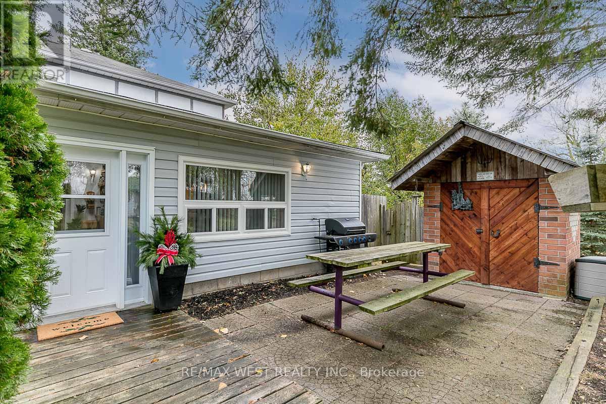 Photo 35 of 7941 Highway 26, Clearview ON