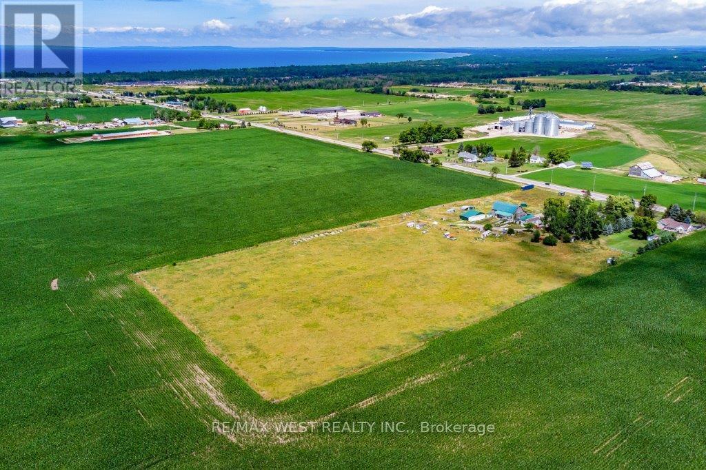 Photo 16 of 7941 Highway 26, Clearview ON