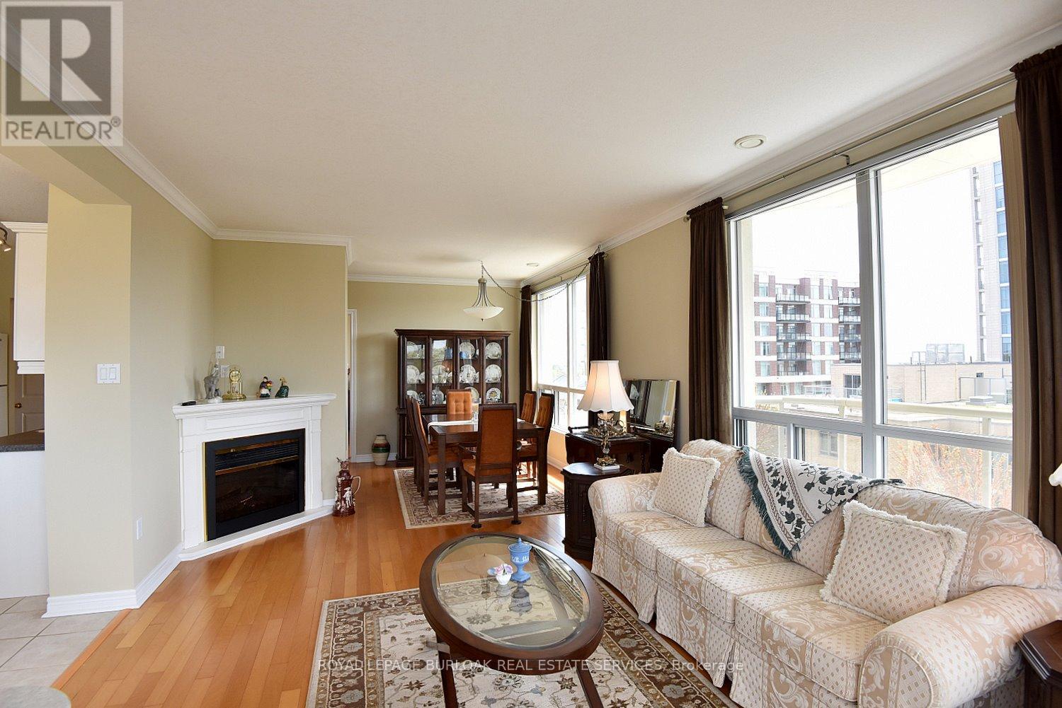 Photo 17 of 505 1998 Ironstone Drive, Burlington ON