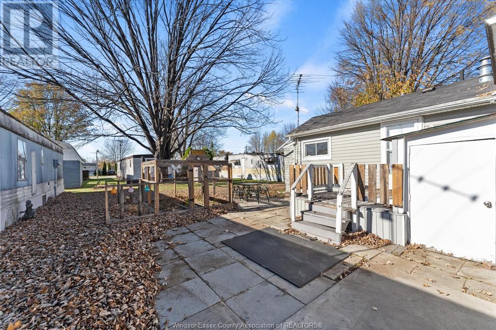 Photo 4 of 155 Michael Street, Lakeshore ON