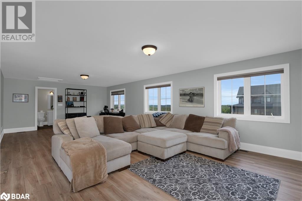 Photo 21 of 28 Thoroughbred Drive, Oromedonte ON