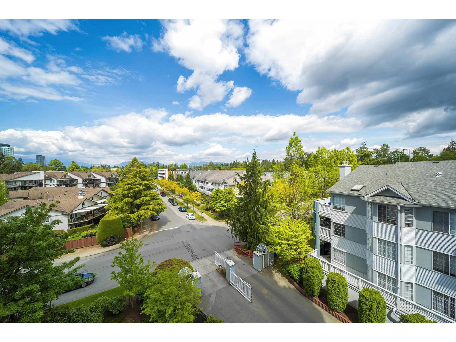 405 13880 101 AVENUE, Surrey real estate listing R3003078