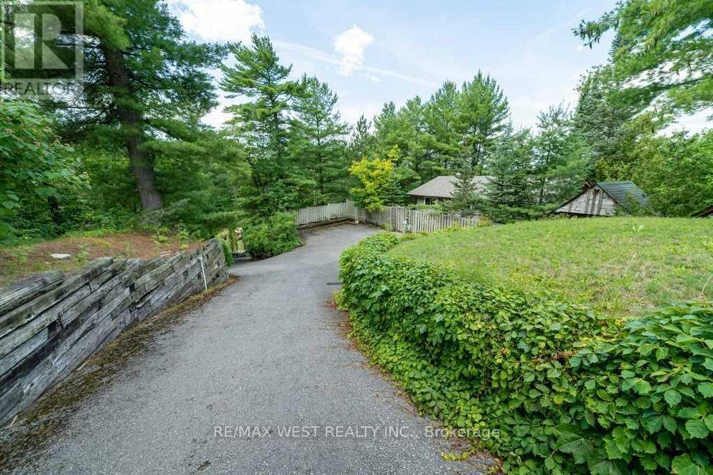 Photo 19 of 29 Milton Street, Tiny ON