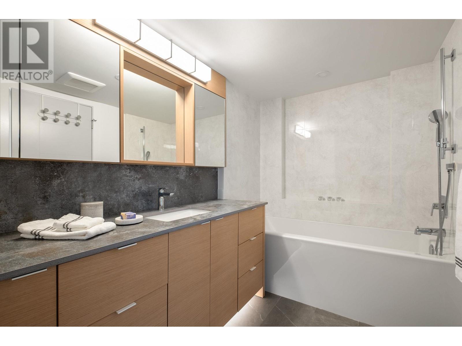 Photo 32 of 502 120 W 2nd Street, North Vancouver BC