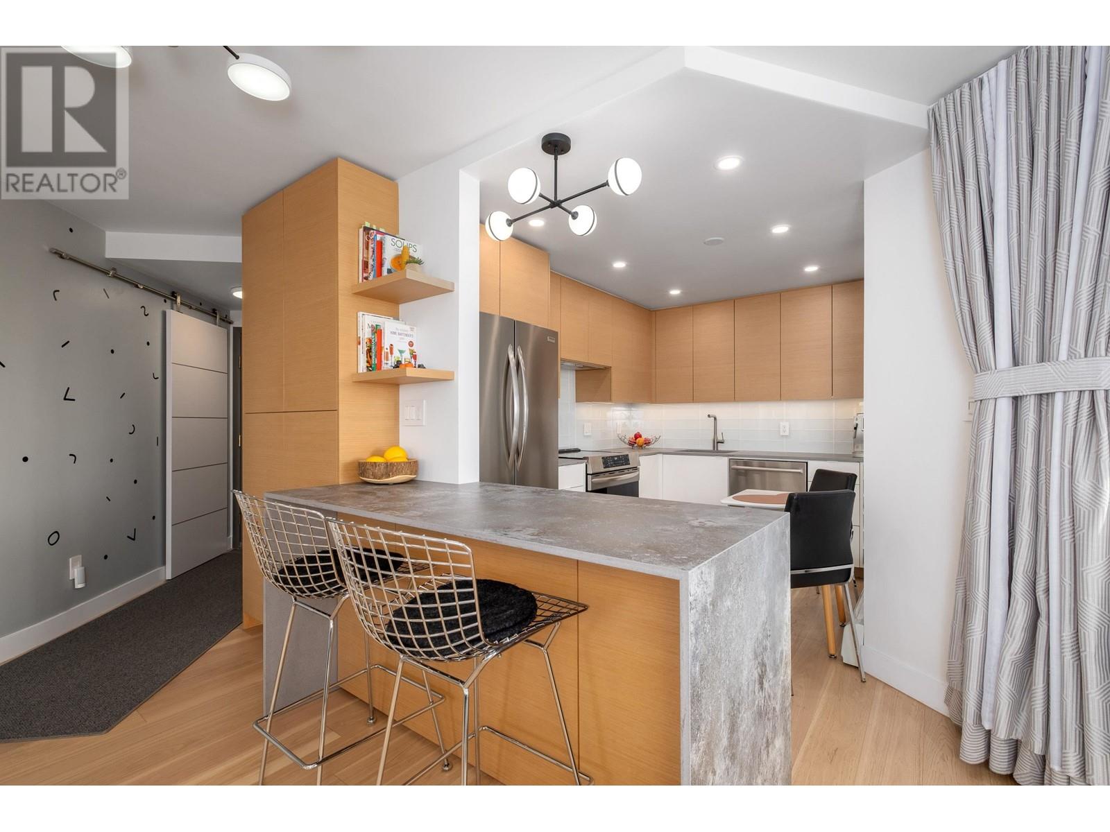 Photo 23 of 502 120 W 2nd Street, North Vancouver BC