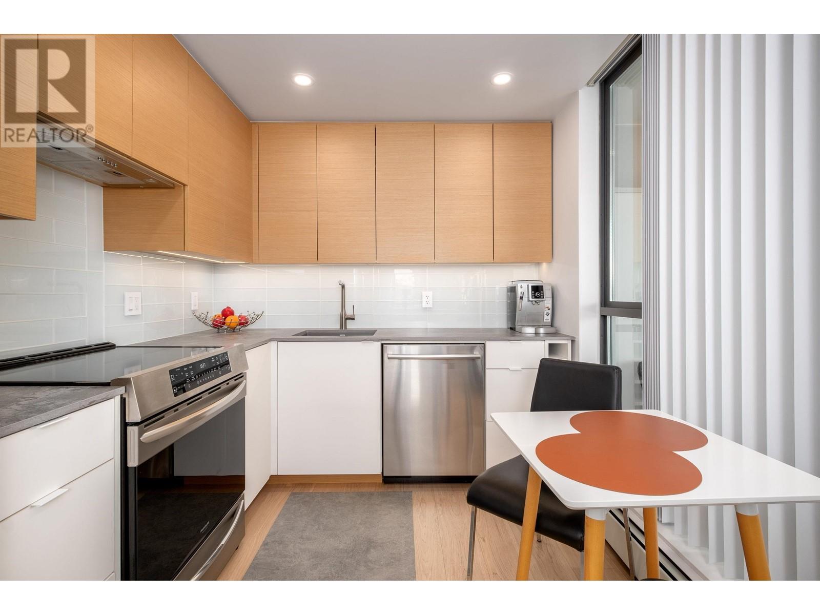 Photo 1 of 502 120 W 2nd Street, North Vancouver BC
