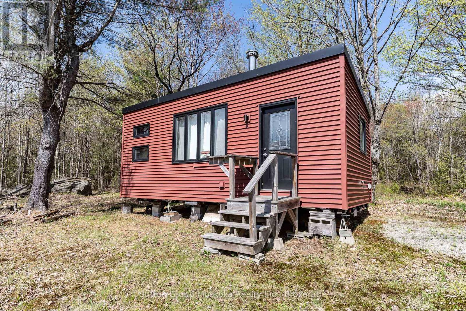 Photo 6 of 1667 Paint Lake Road, Lake Of Bays ON
