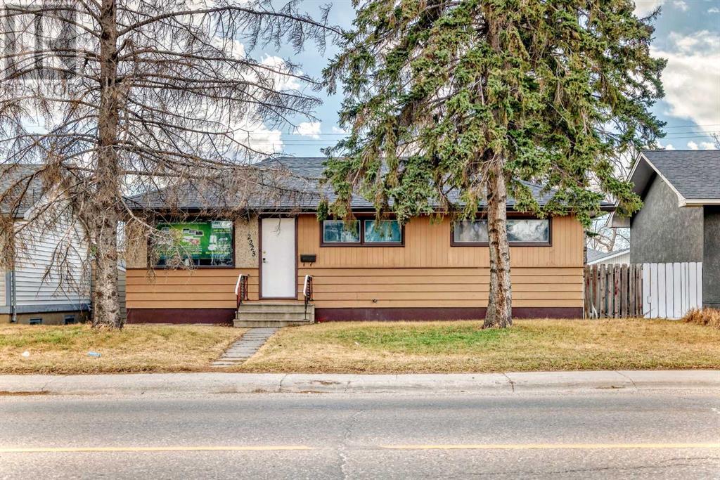 2223 36 Street SE, Calgary, Alberta