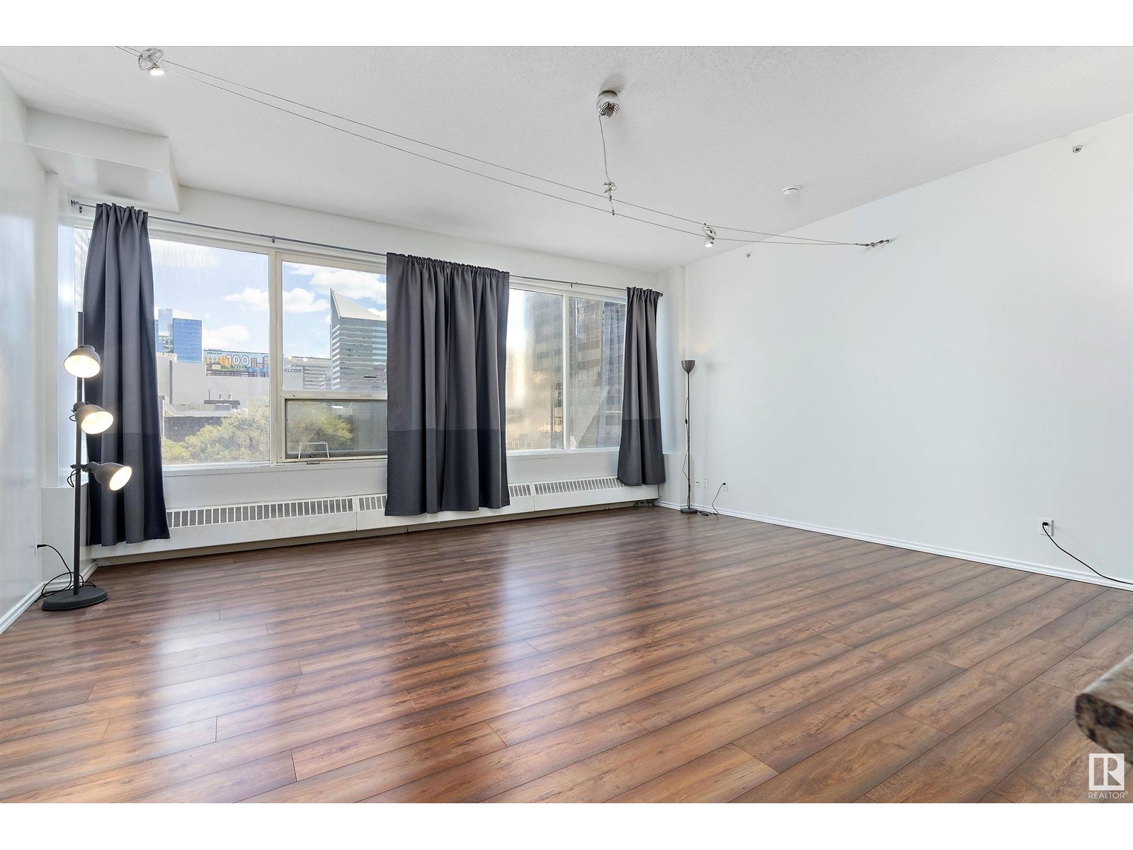 #503 10106 105 ST NW, Edmonton
