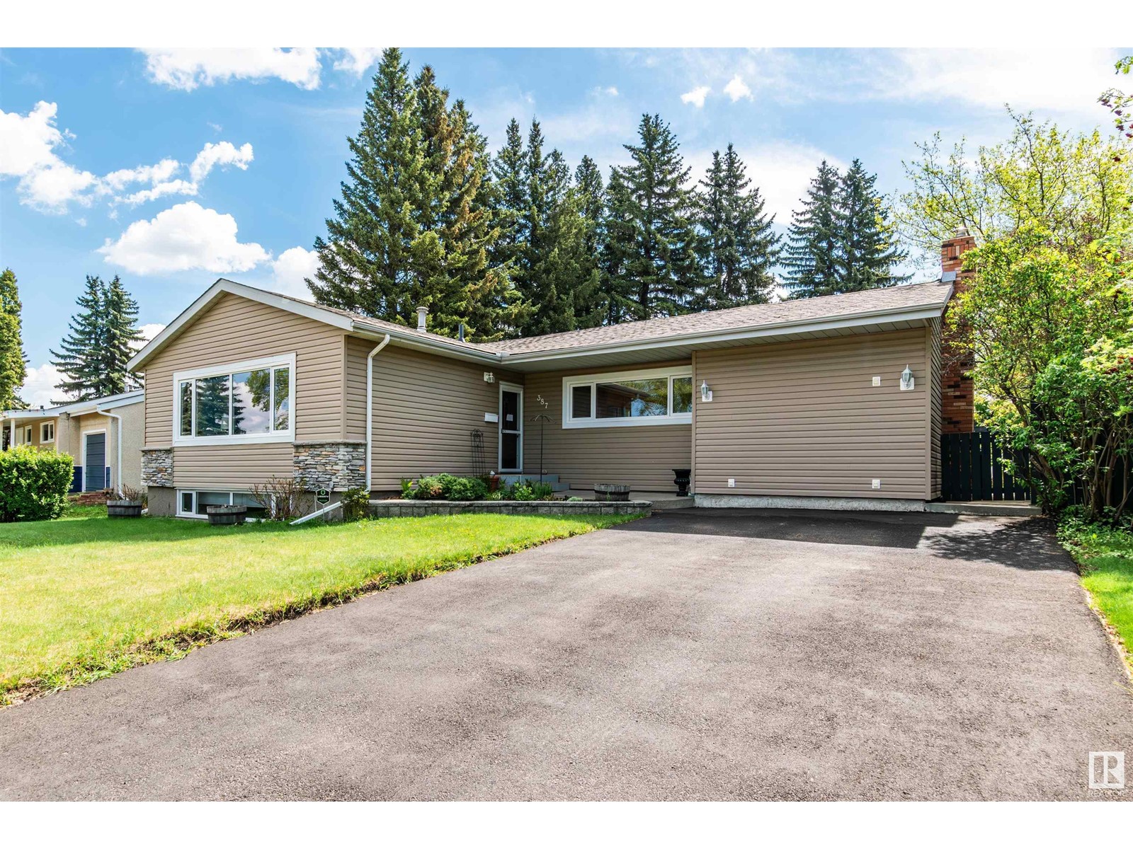 387 CONIFER ST, Sherwood Park