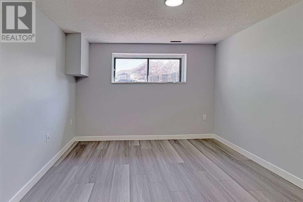Single Family House Bi-level for Sale in  Abadan Place NE Abbeydale Calgary 