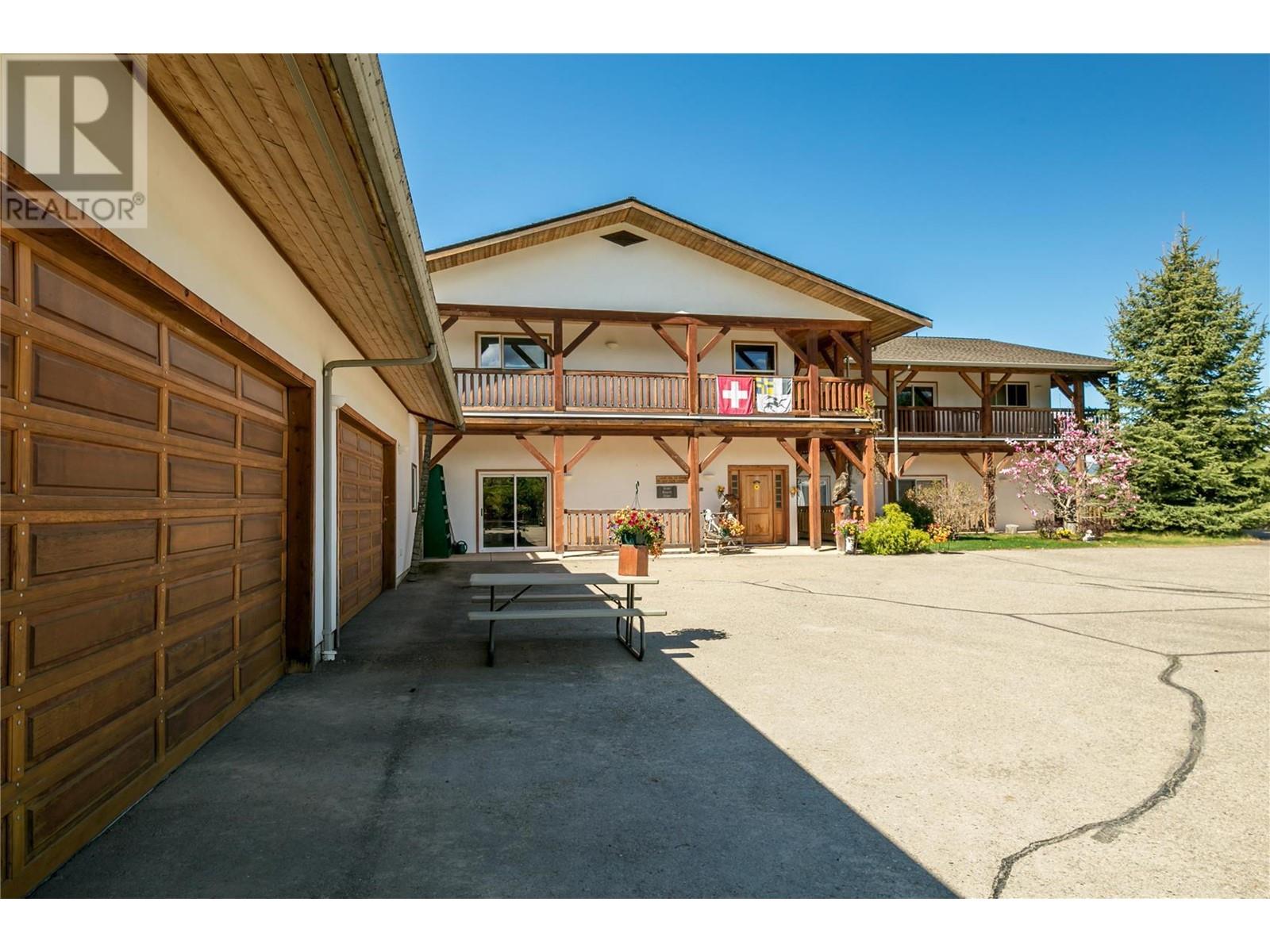 Photo 24 of 2190 30 Street Ne, Salmon Arm BC