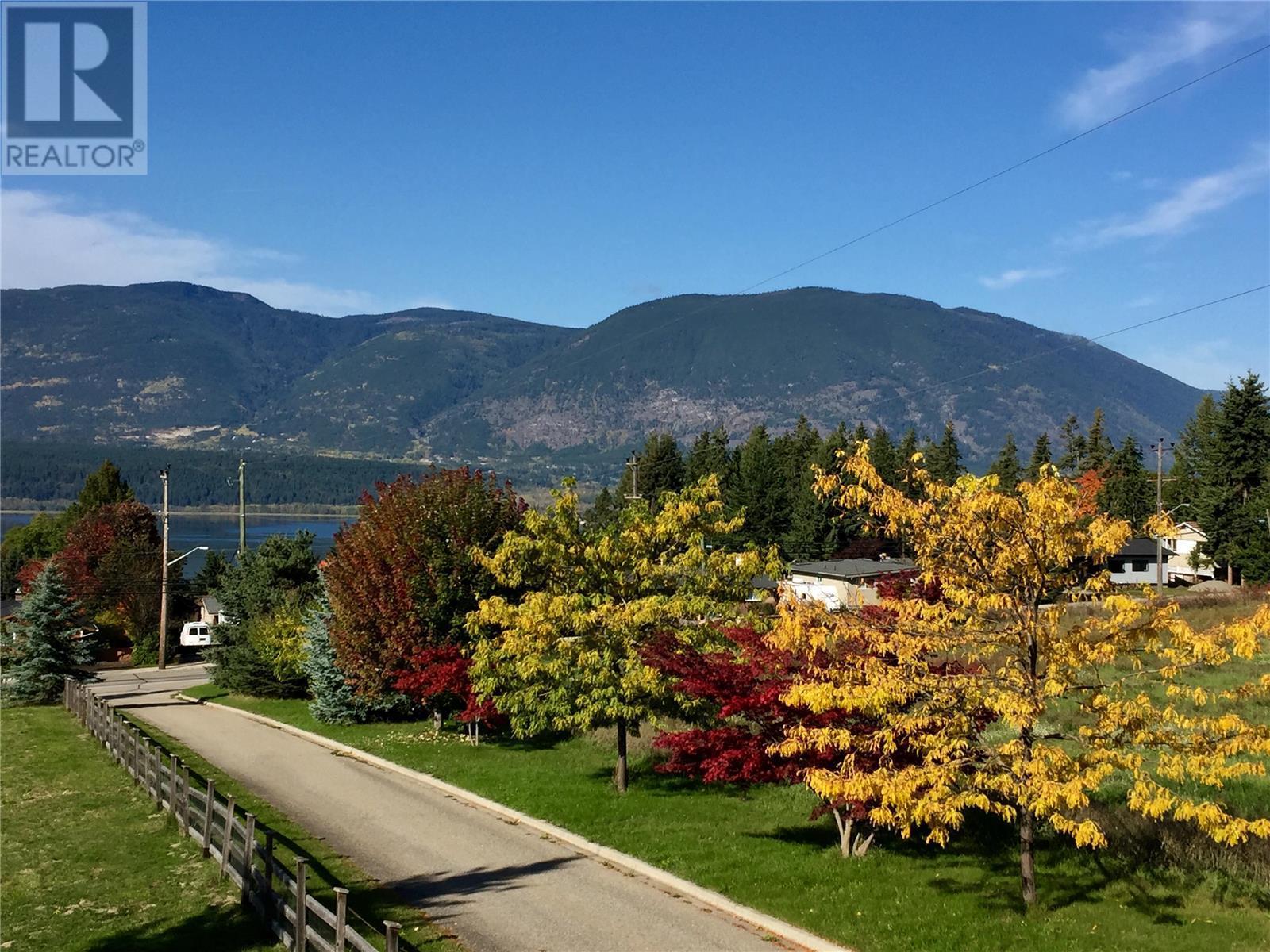 Photo 28 of 2190 30 Street Ne, Salmon Arm BC
