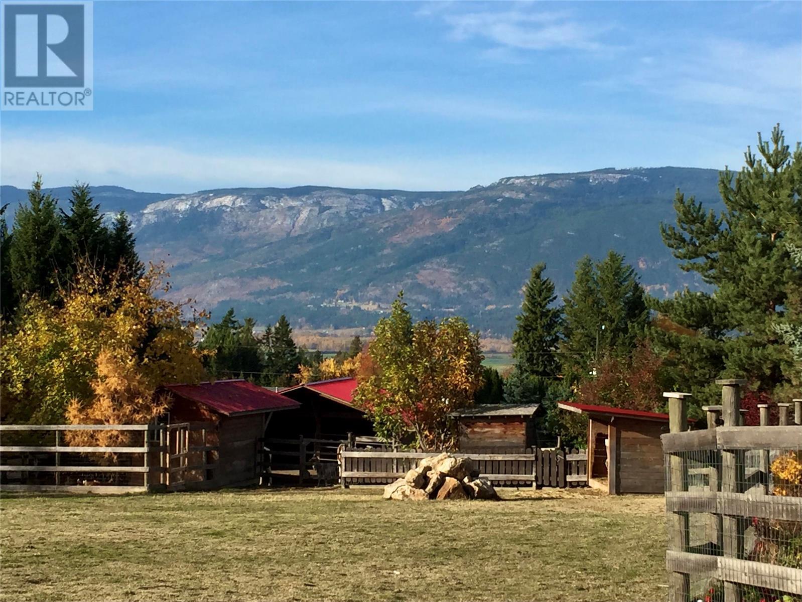 Photo 39 of 2190 30 Street Ne, Salmon Arm BC