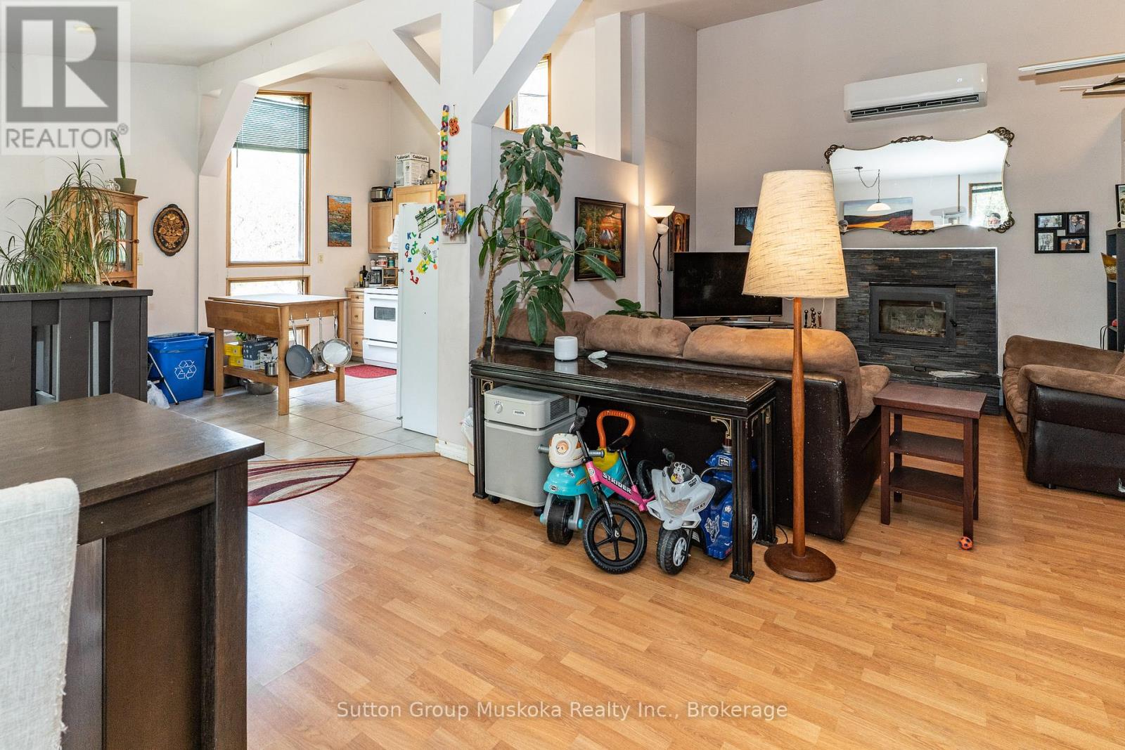 Photo 16 of 1667 Paint Lake Road, Lake Of Bays ON