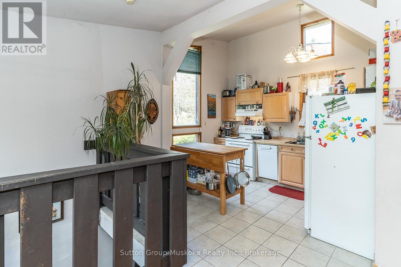 Photo 10 of 1667 Paint Lake Road, Lake Of Bays ON