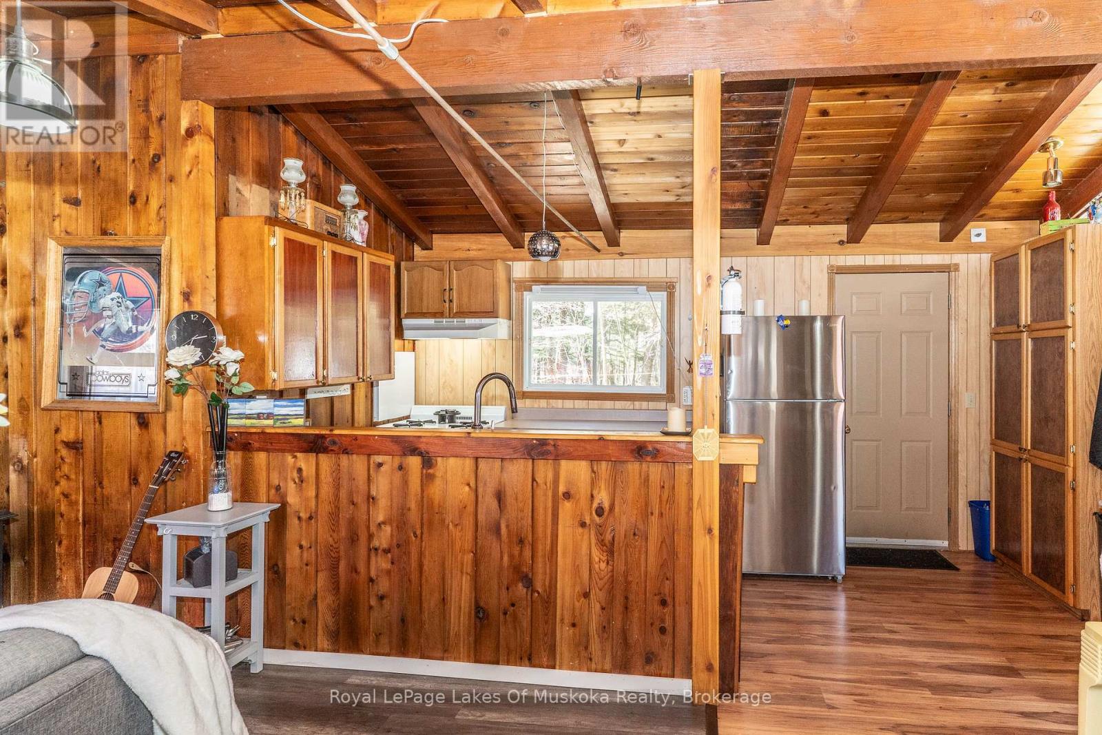 Photo 18 of 35 Brennan Circle, Huntsville ON