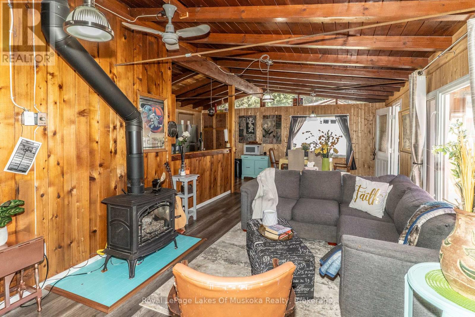 Photo 7 of 35 Brennan Circle, Huntsville ON