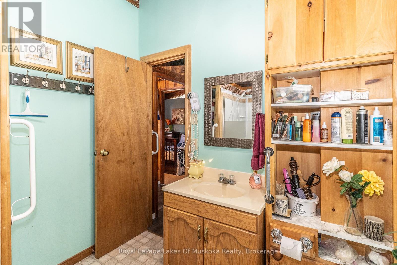 Photo 30 of 35 Brennan Circle, Huntsville ON