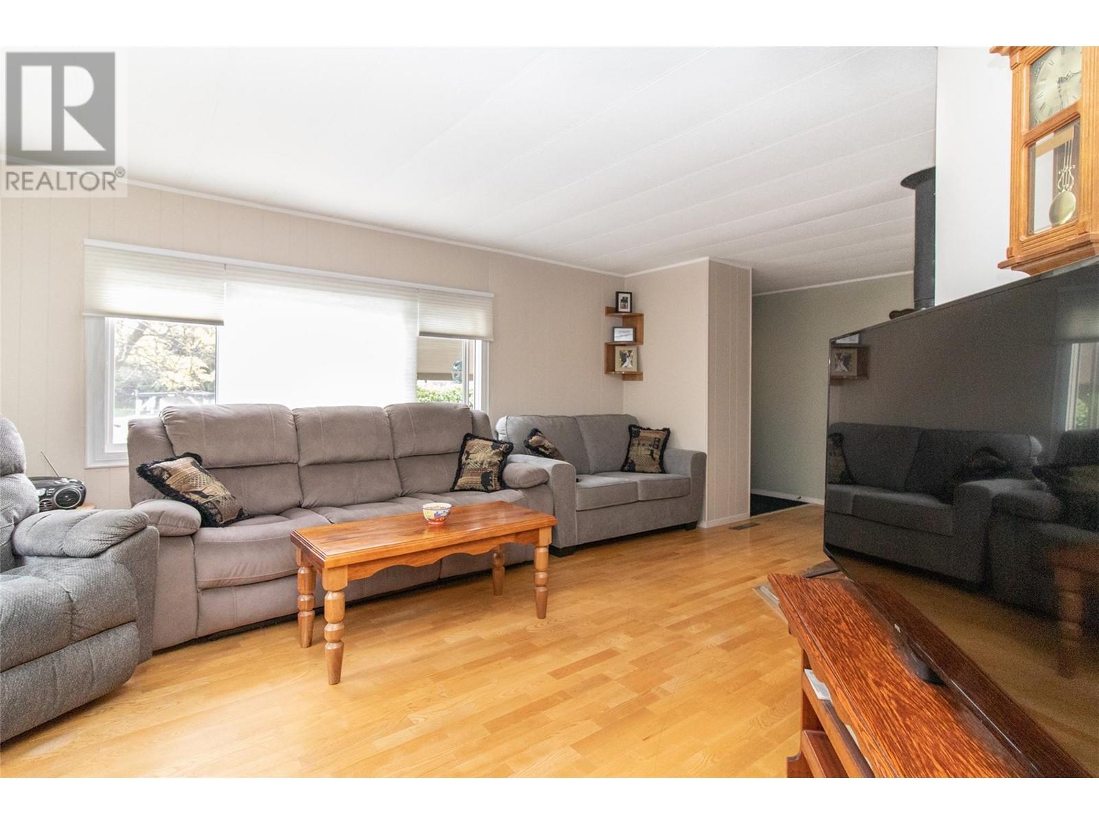 22 5432 Chidley Road, Peachland
