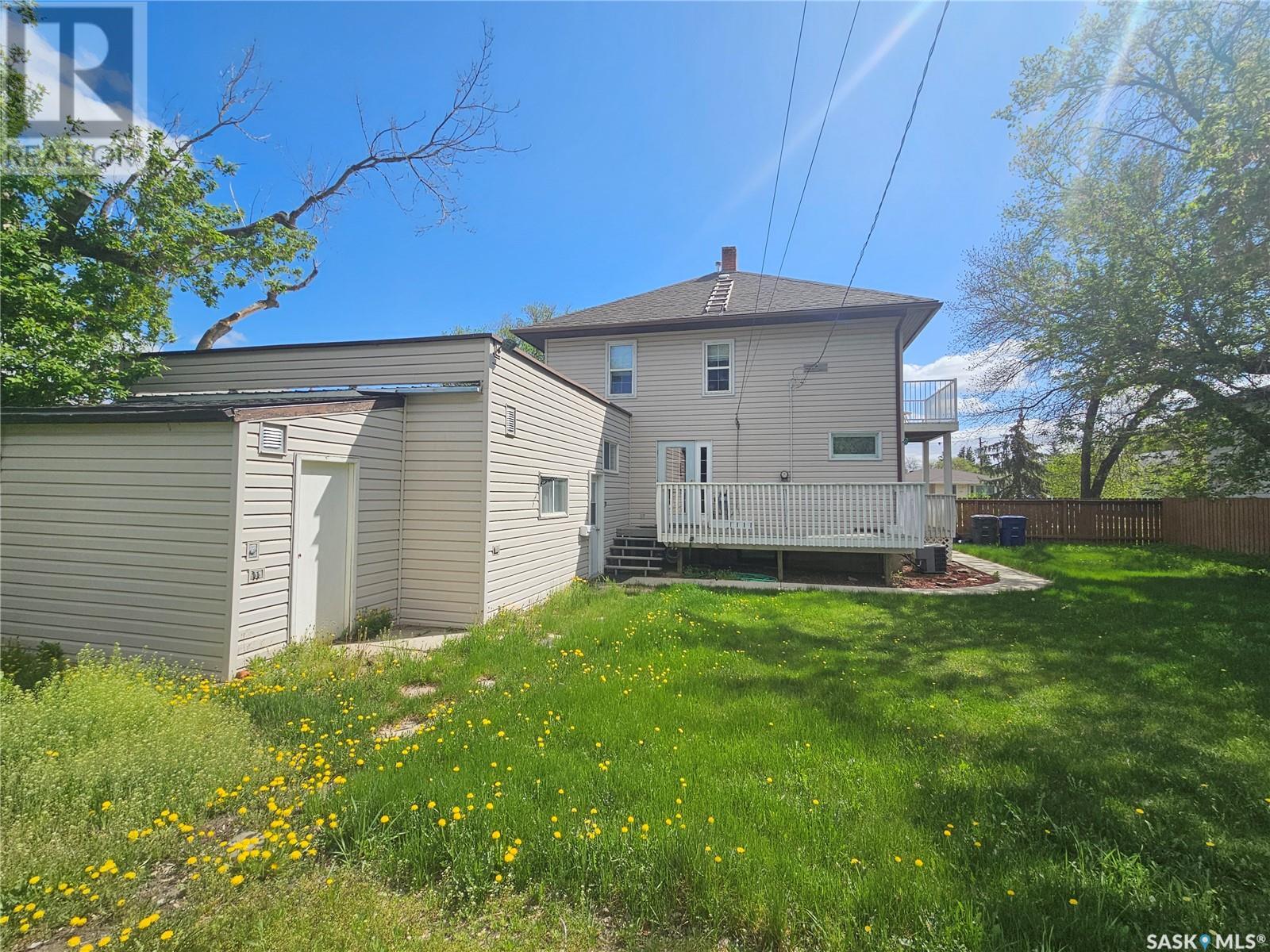 Photo 25 of 216 Mckenzie Street S, Outlook SK