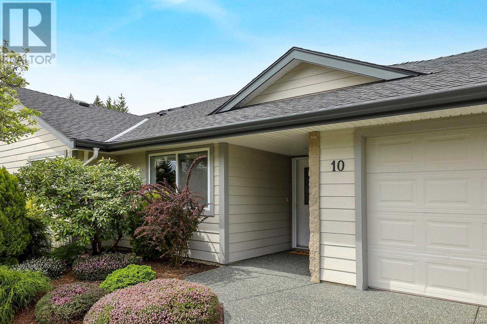10 351 Church St, Comox