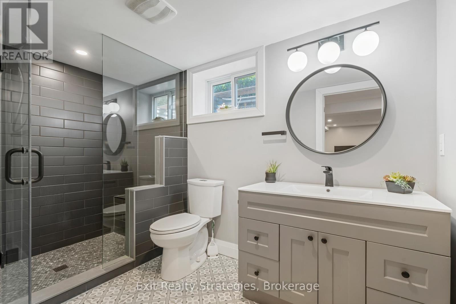 Photo 26 of 9 Heywood Avenue, St Catharines ON