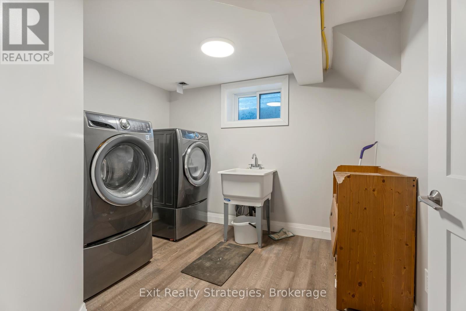 Photo 27 of 9 Heywood Avenue, St Catharines ON