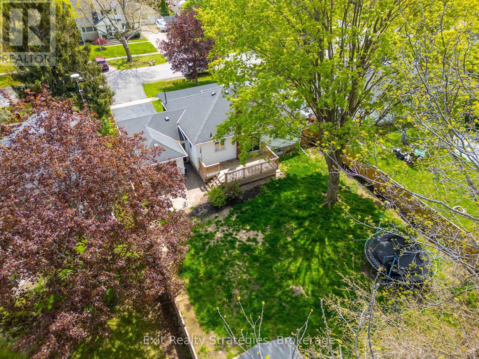 Photo 35 of 9 Heywood Avenue, St Catharines ON