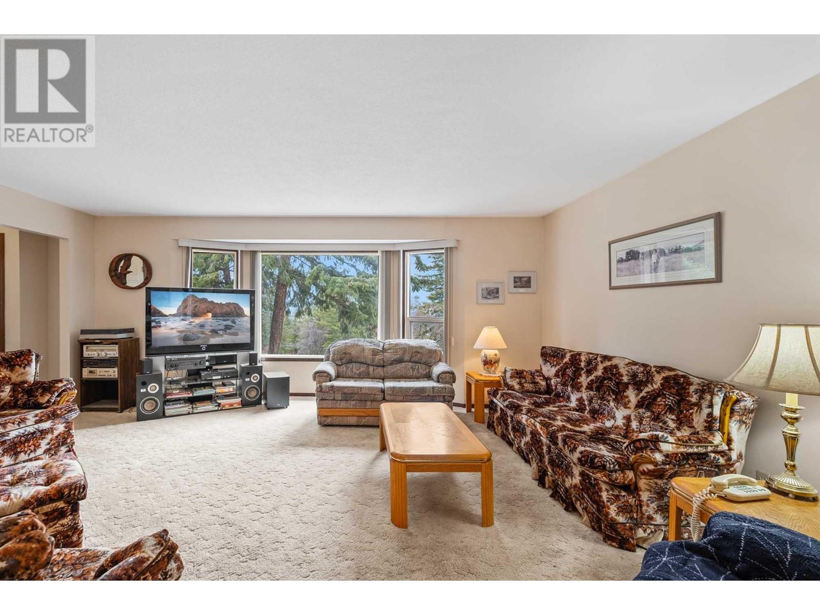 13821 Talbot Road, Lake Country