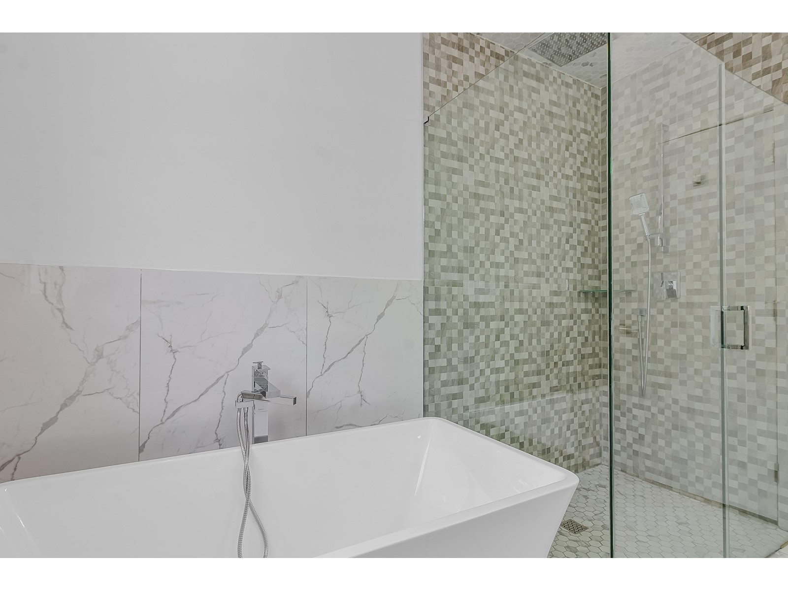 17163 0A AVENUE, Surrey