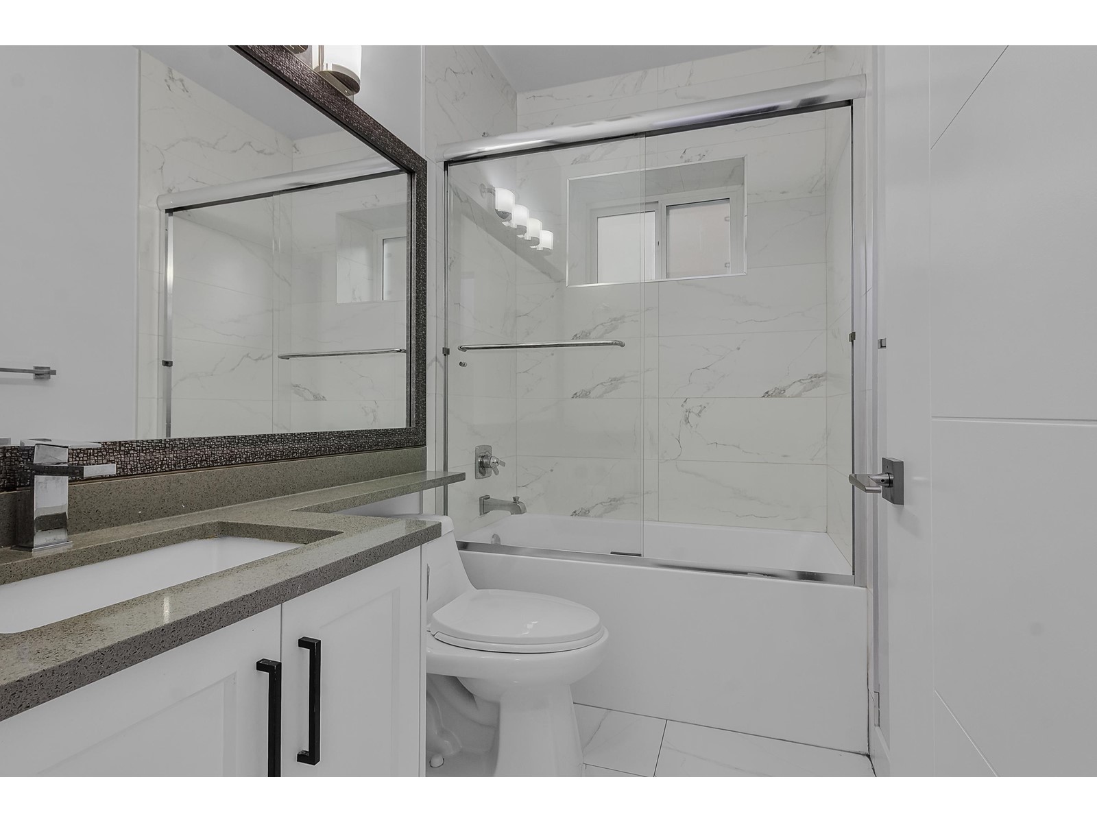 17163 0A AVENUE, Surrey