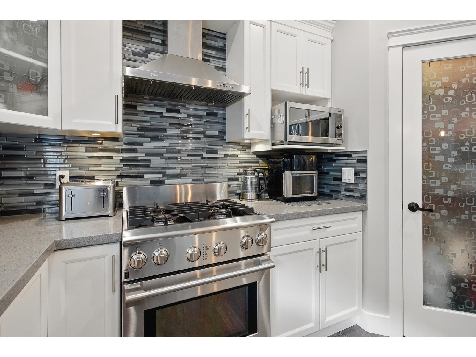 6070 145B STREET, Surrey real estate listing R3002860