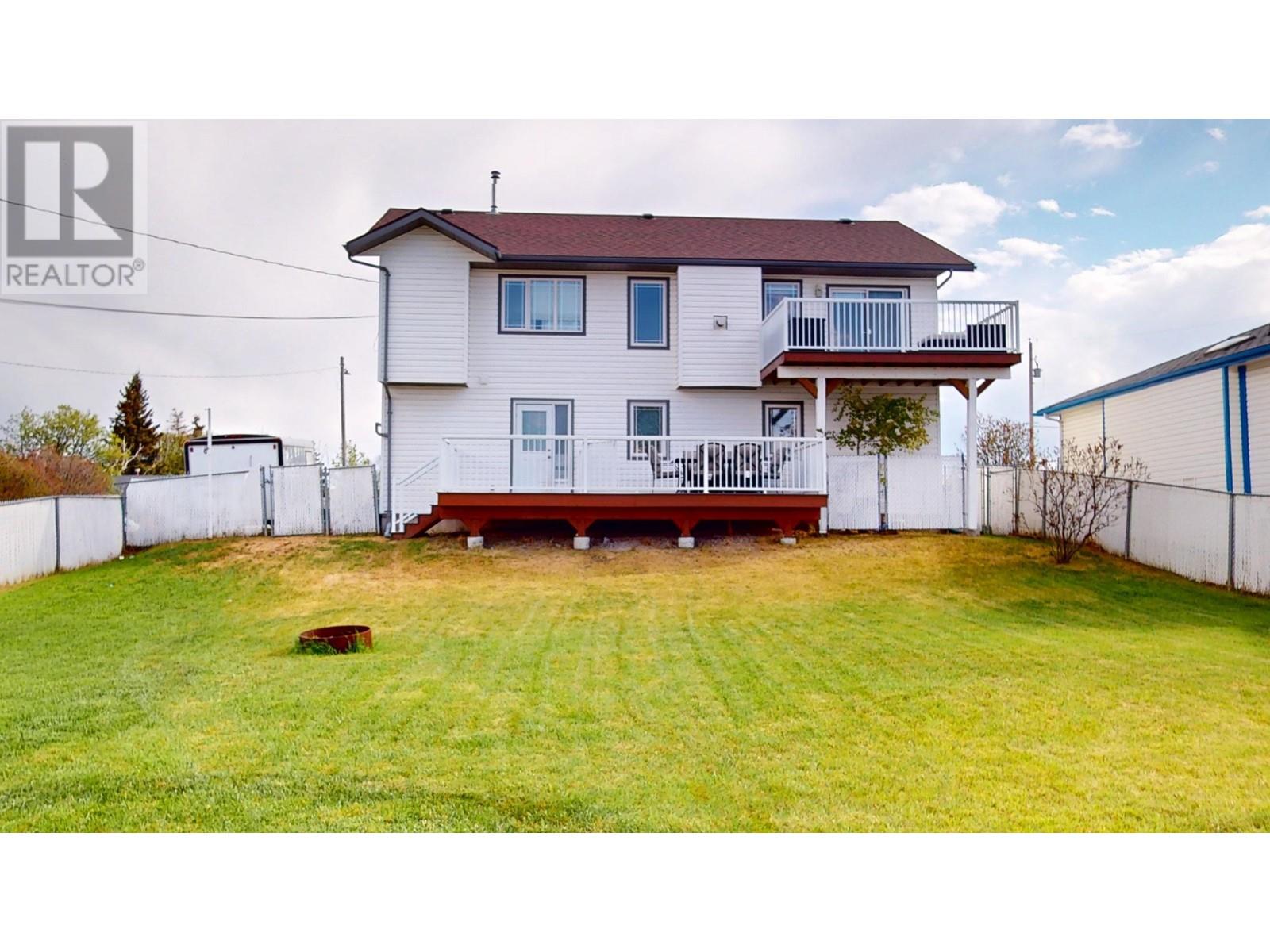 Photo 7 of 9916 112 Avenue, Fort St John BC