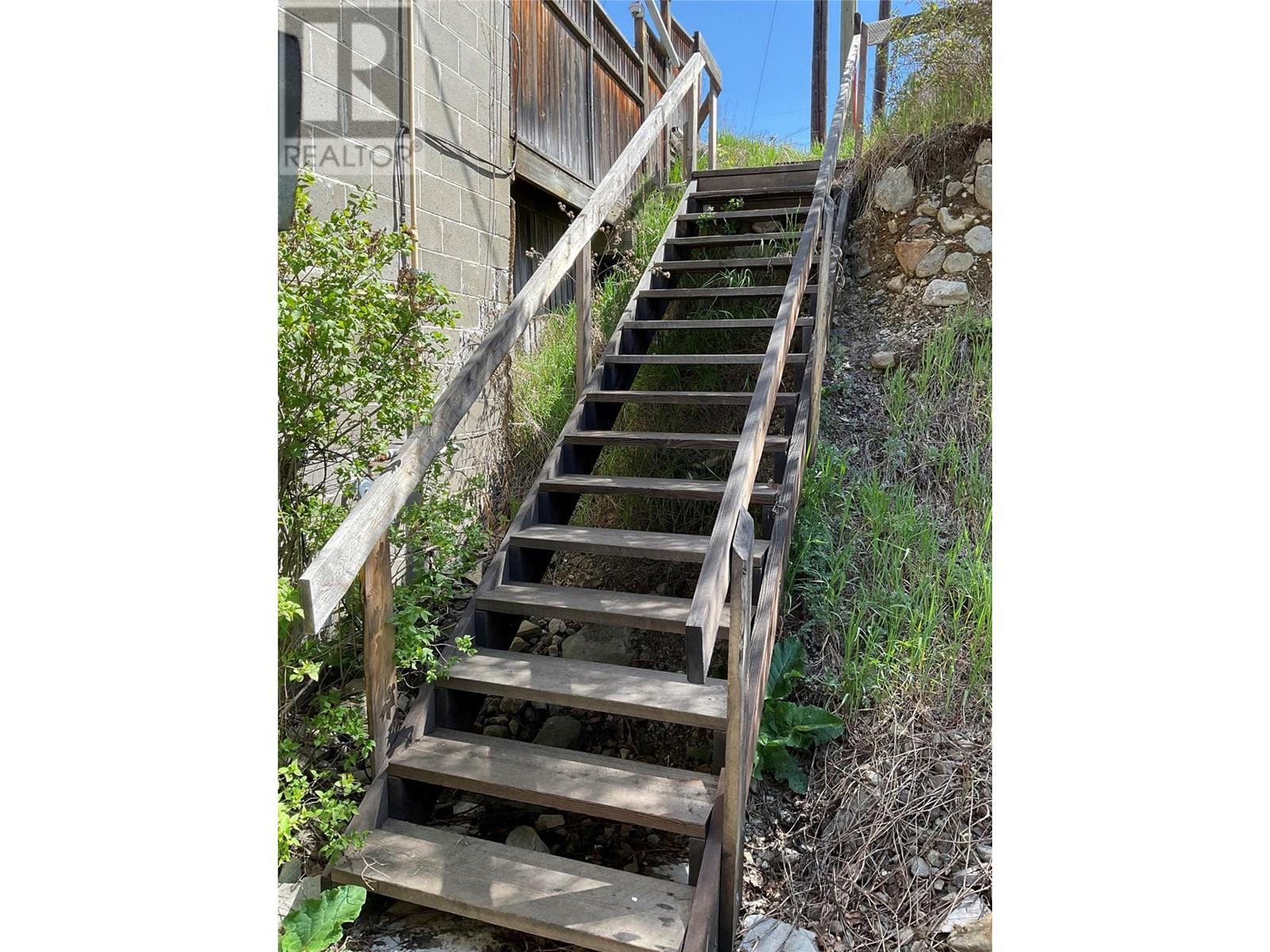 318 Copper Avenue S, Greenwood