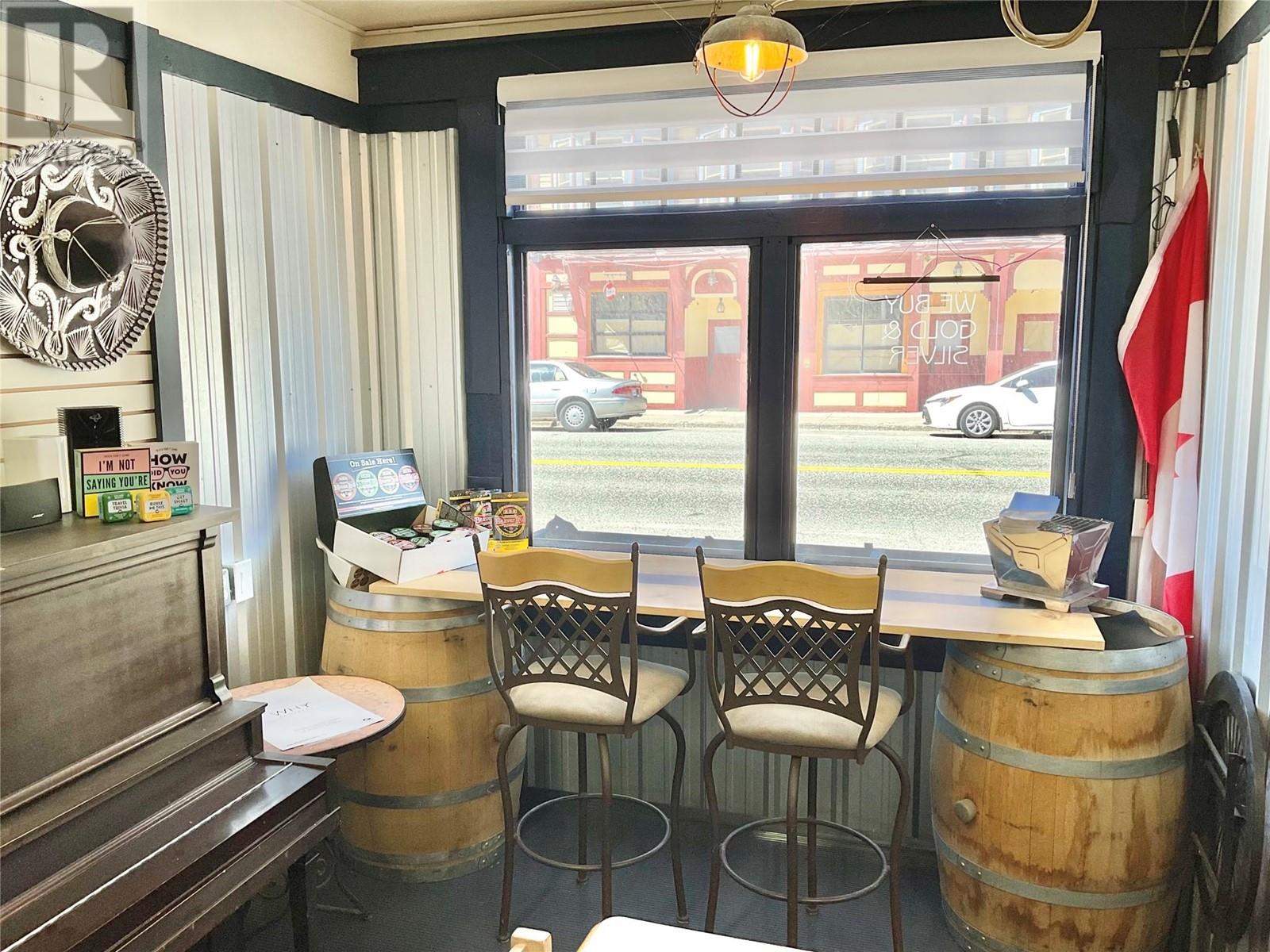 318 Copper Avenue S, Greenwood