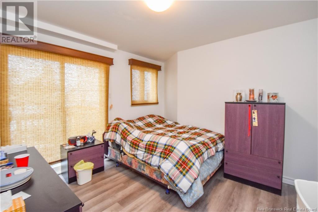 116 1èRE RUE STREET - 21
