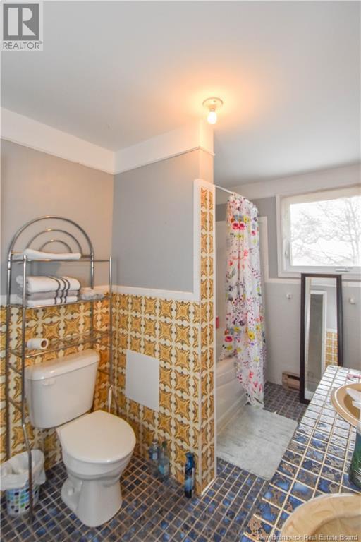 116 1èRE RUE STREET - 19