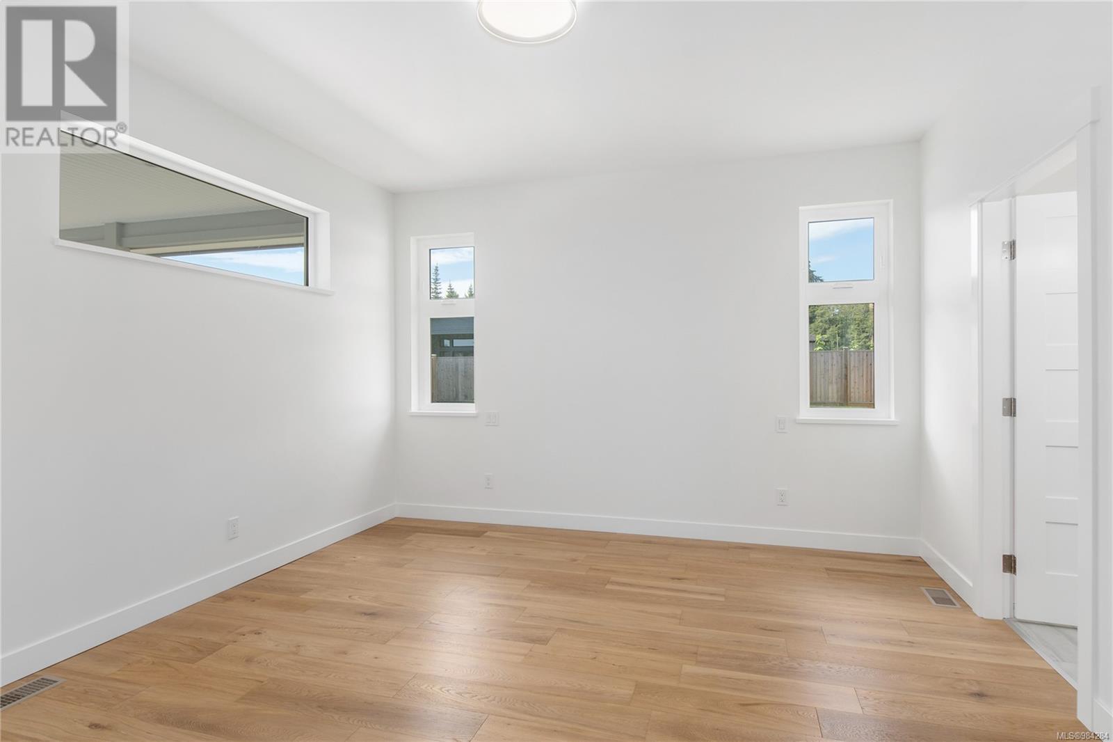 725 Beaver Creek Blvd, Campbell River real estate listing 984284