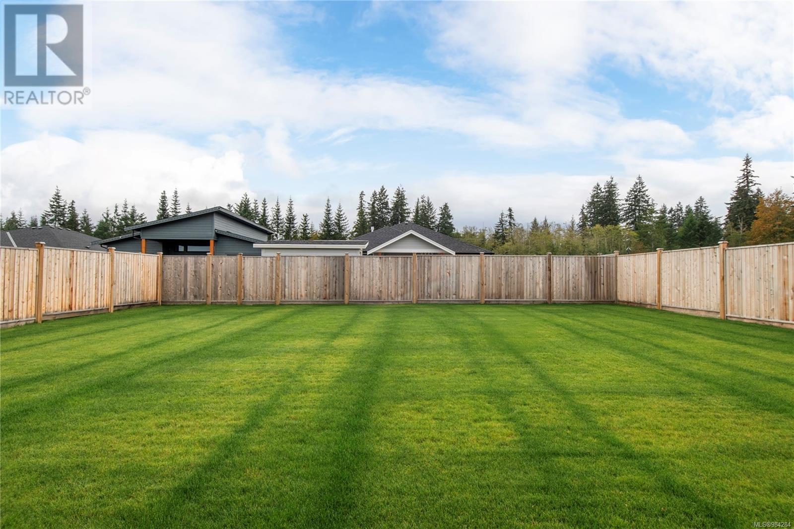 725 Beaver Creek Blvd, Campbell River real estate listing 984284