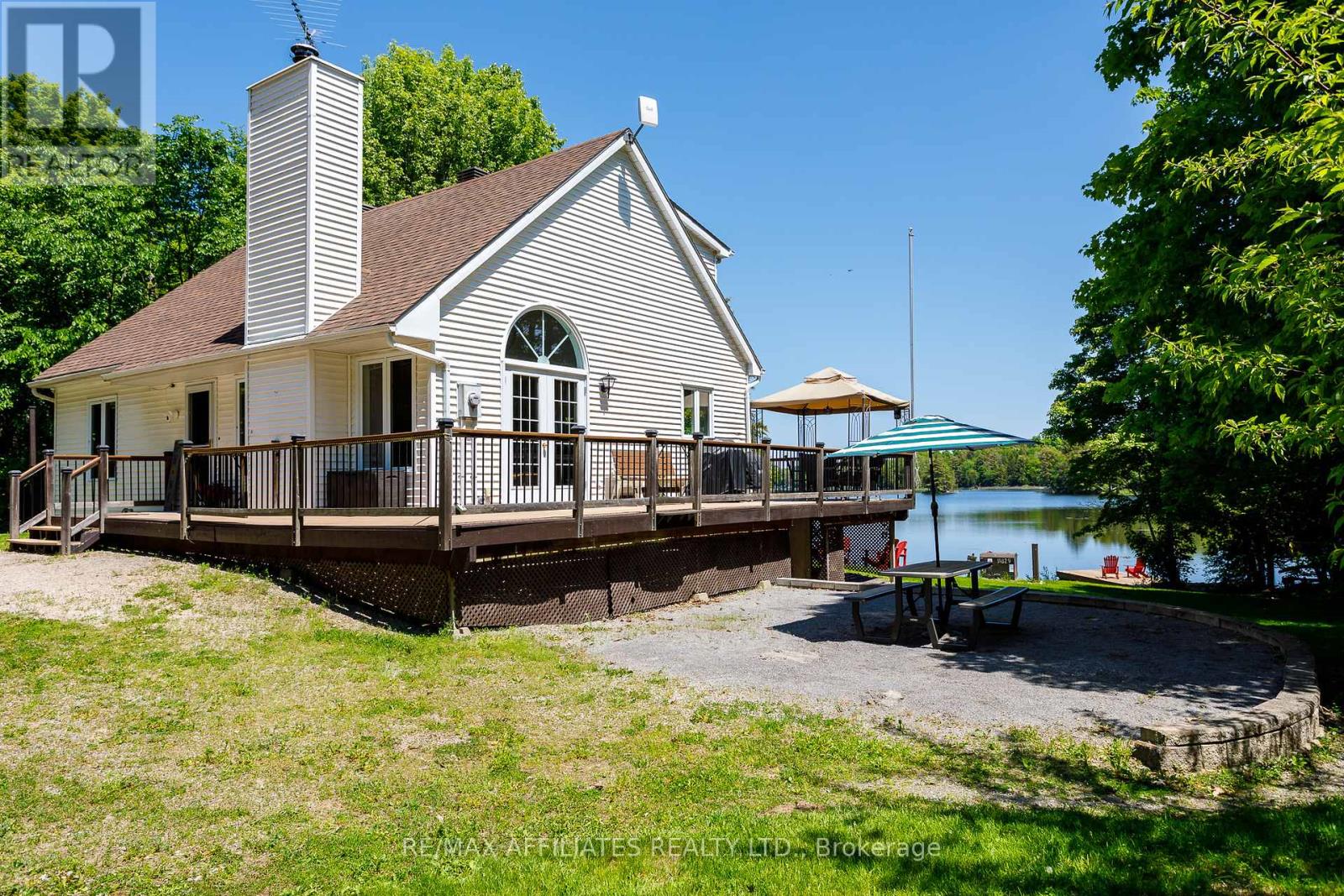 Photo 1 of 114 763 Narrows Lock Road, Rideau Lakes ON