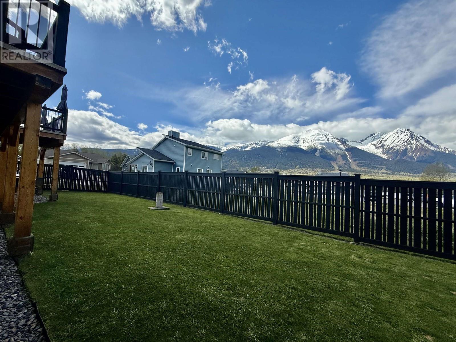 7 AURORA Avenue, Smithers
