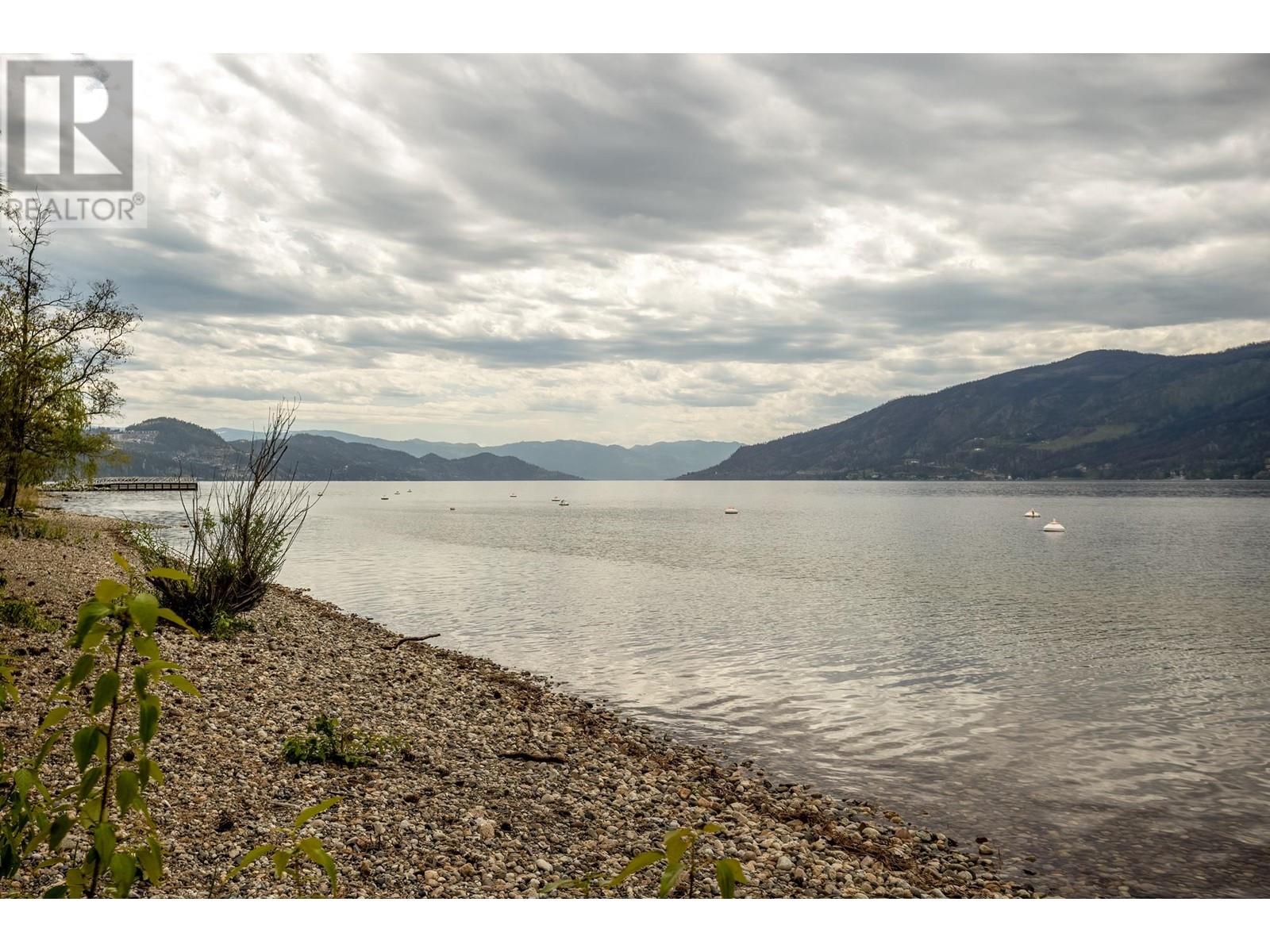 11041 Okanagan Centre Road W, Lake Country