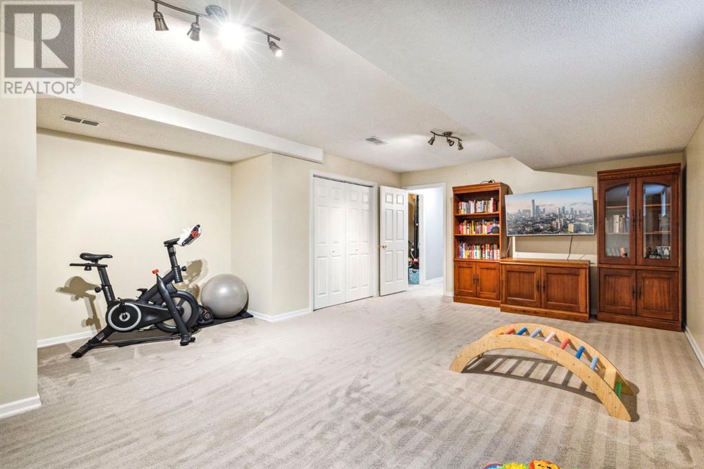 Single Family House for Sale in   Avenue SW Richmond Calgary 