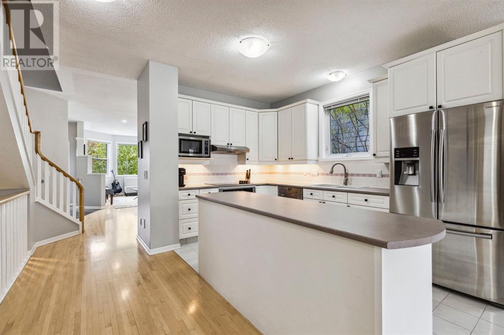 Single Family House for Sale in   Avenue SW Richmond Calgary 