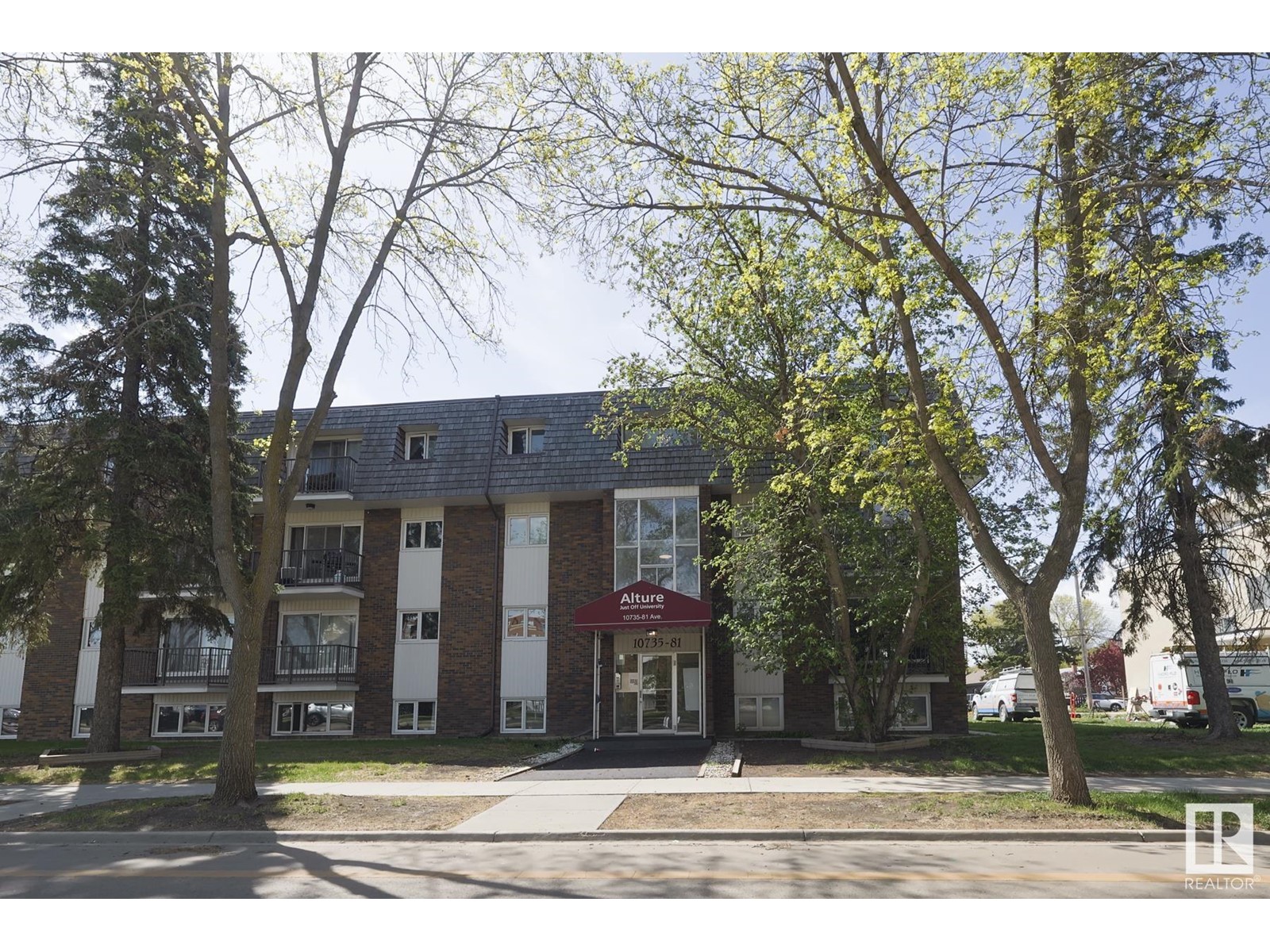 #302 10735 81 AV NW, Edmonton